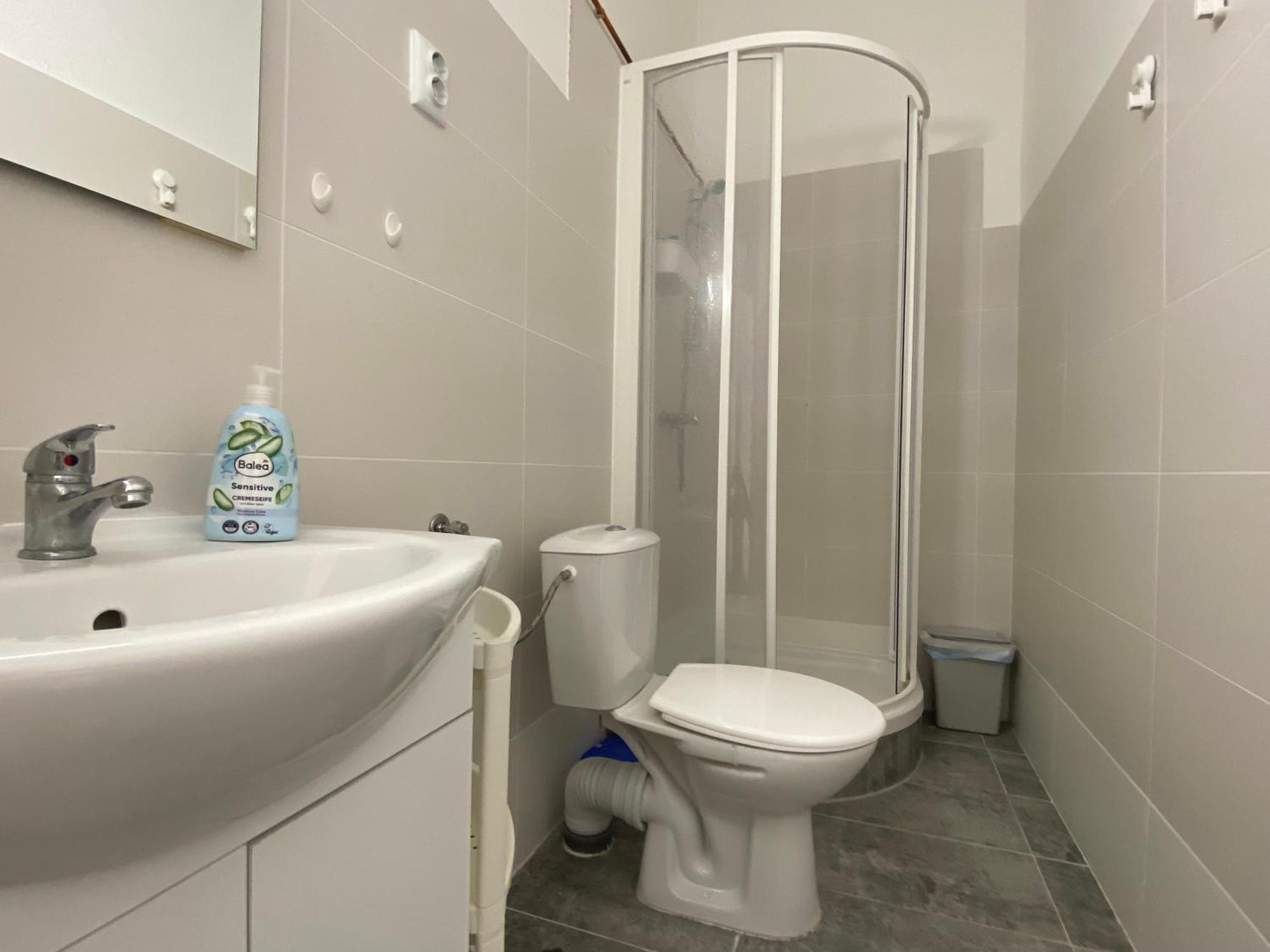 Chambre Lits Jumeaux avec Salle de Bains