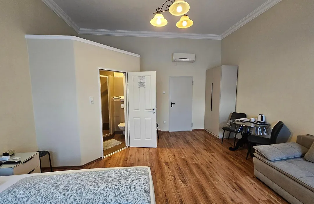 K+T Boardinghouse-1