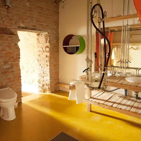 Wiener Gaeste Zimmer-3
