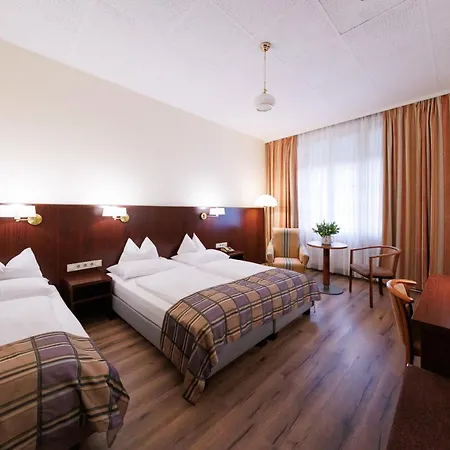 Continental Hotel-Pension-2